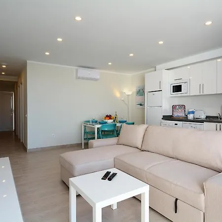 Solei Pdc Stunning Sea Views Apartment